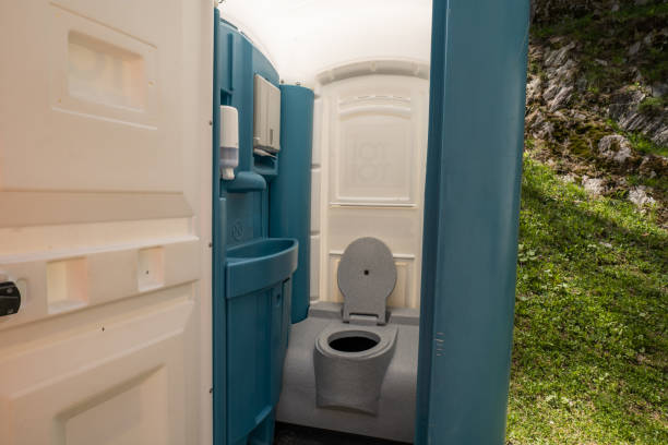 Portable Toilet Options We Offer in Navy, VA
